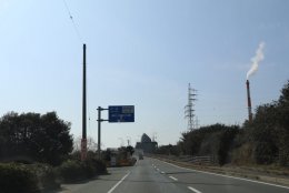 新築地町を三田尻大橋まで直進の写真